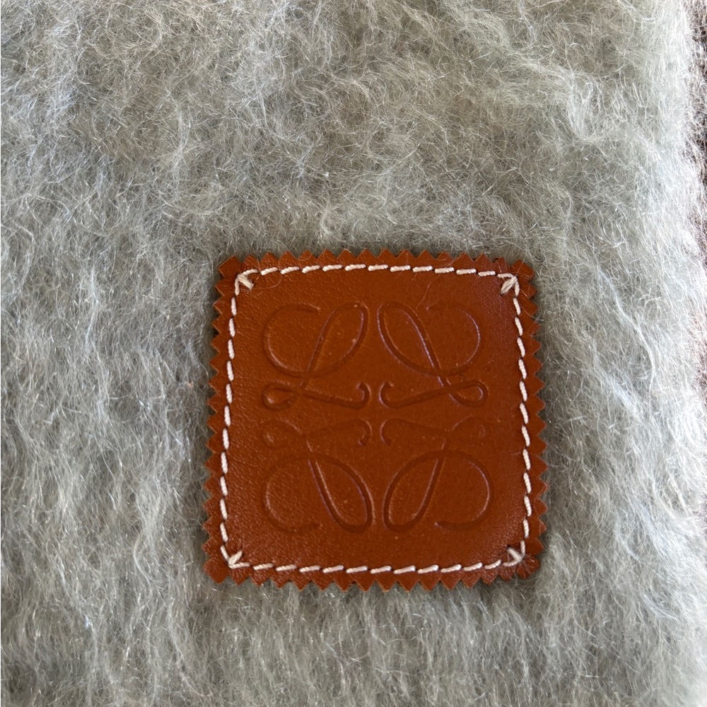 Loewe Colorblock Scarf - NWOT - Picture 4 of 4